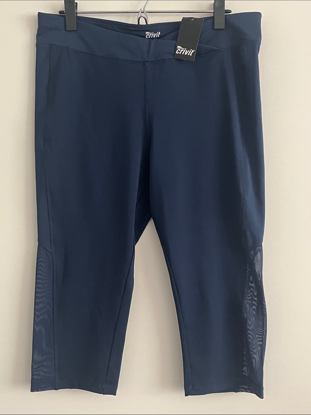 NWT Crivit Navy Active Capri Leggings